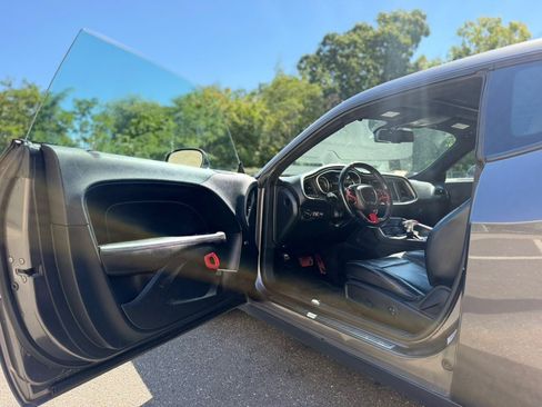 Used 2016 Dodge Challenger R/T Plus RWD image 19