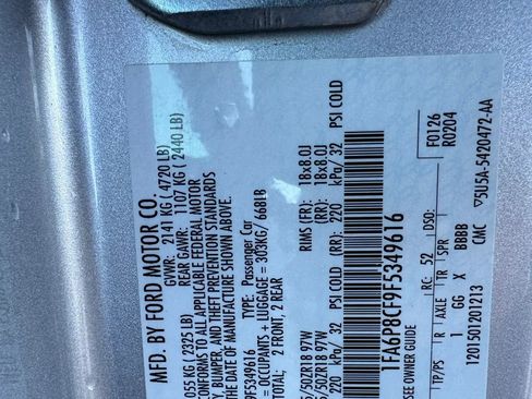 Used 2015 Ford Mustang GT RWD image 37