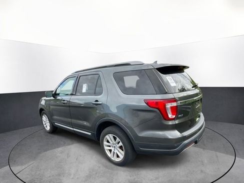 Used 2019 Ford Explorer XLT w/ Equipment Group 202A AWD/4WD image 5