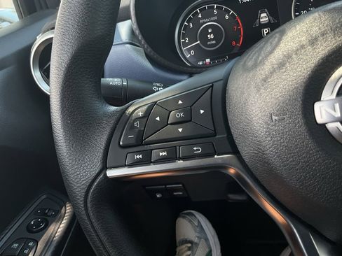 Used 2025 Nissan Versa SV FWD image 27