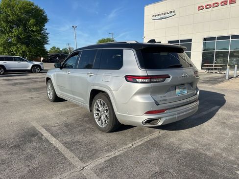 Used 2023 Jeep Grand Cherokee L Summit AWD/4WD image 4