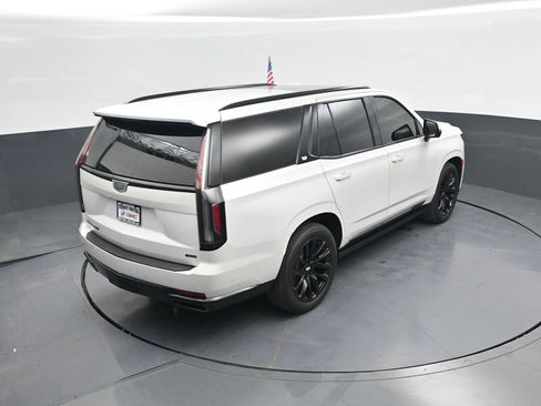 Used 2024 Cadillac Escalade Sport Platinum w/ LPO, ONYX Package AWD/4WD image 38