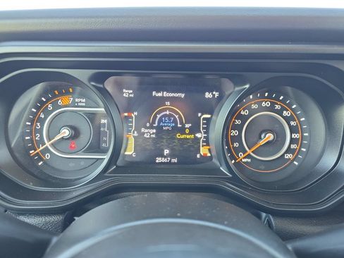Used 2024 Jeep Wrangler Unlimited Rubicon AWD/4WD image 19