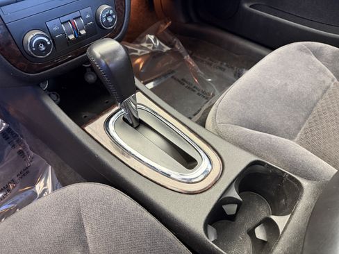 Used 2013 Chevrolet Impala LT w/ LT Sunroof Package FWD image 20