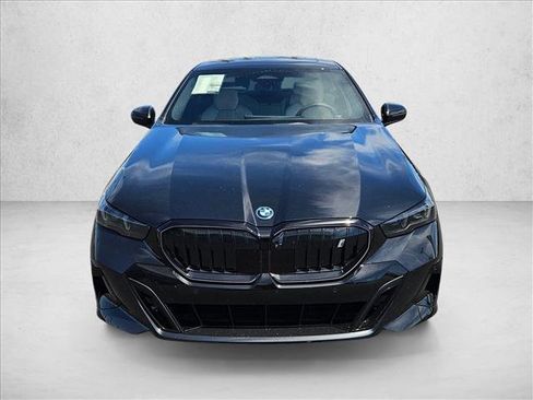 New 2026 BMW i5 eDrive40 w/ M Sport Package AWD/4WD image 6