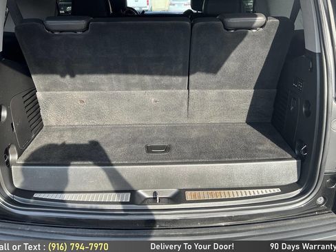 Used 2018 Cadillac Escalade Luxury image 12