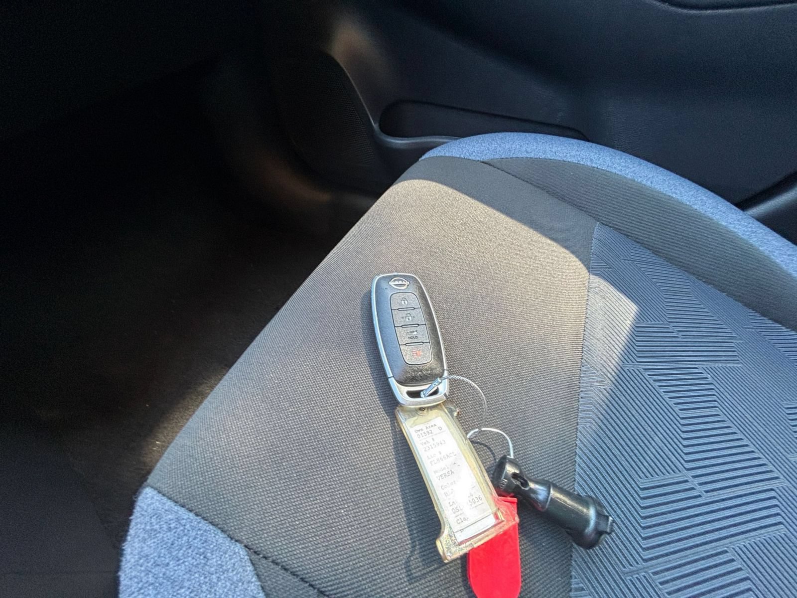 Used 2025 Nissan Versa SV FWD image 25