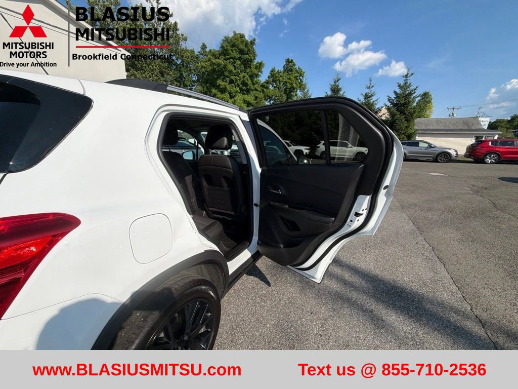 Used 2022 Chevrolet Trax LT w/ Sport Edition AWD/4WD image 44
