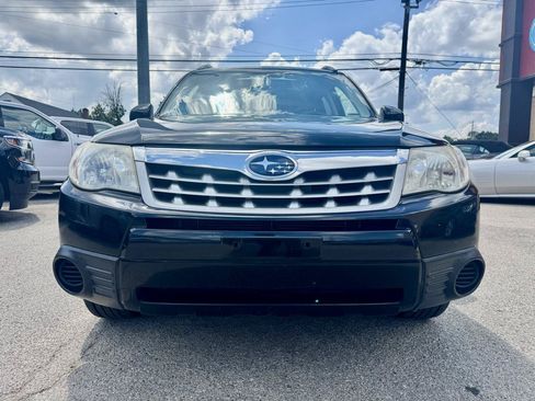 Used 2011 Subaru Forester 2.5X Premium AWD/4WD image 8