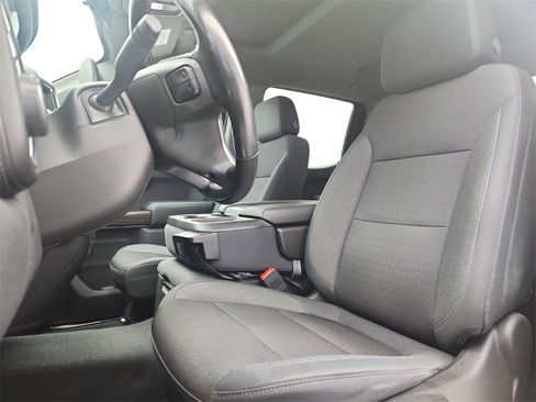 Used 2019 Chevrolet Silverado 1500 RST image 11