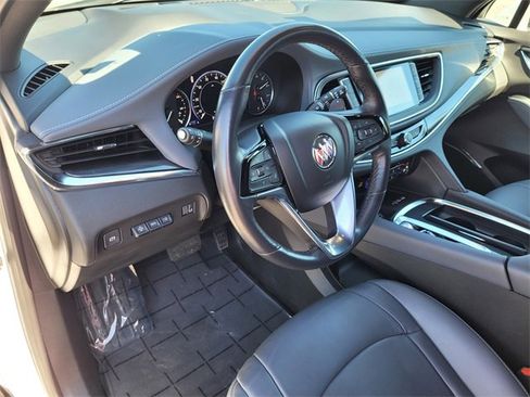 Used 2024 Buick Enclave Premium image 22