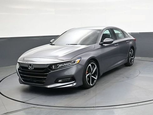 Used 2018 Honda Accord Sport image 9