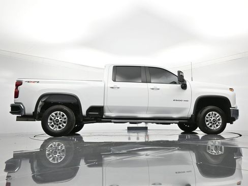 Certified 2025 Chevrolet Silverado 2500 LT w/ Convenience Package image 42