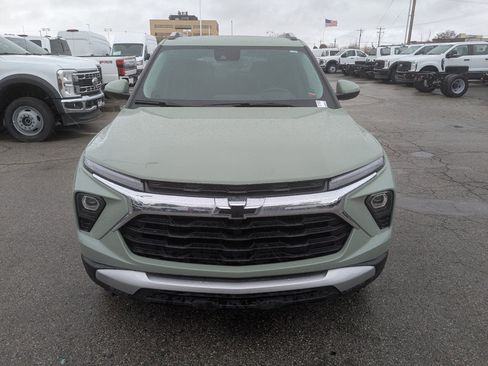 Used 2025 Chevrolet TrailBlazer LT w/ Convenience Package image 12