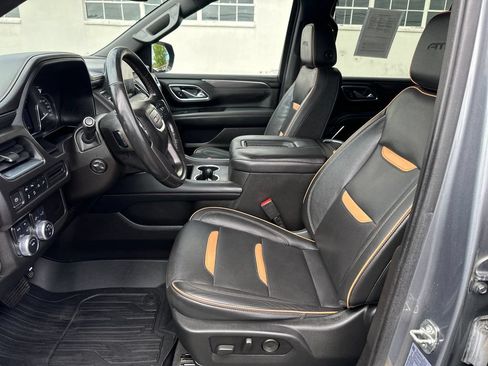 Used 2021 GMC Yukon XL AT4 AWD/4WD image 12
