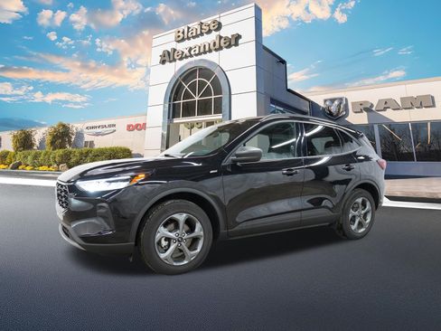 Used 2025 Ford Escape ST-Line image 11