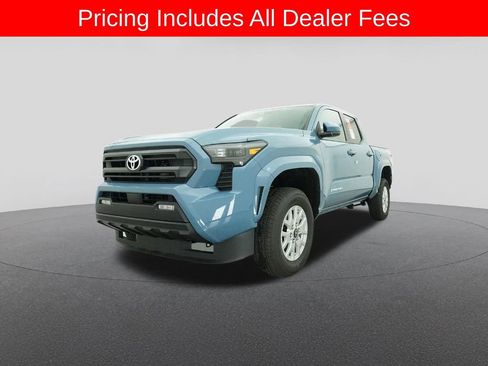 New 2026 Toyota Tacoma SR5 RWD image 32
