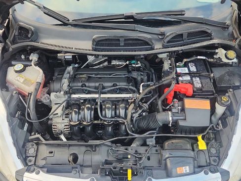 Used 2013 Ford Fiesta SE image 17
