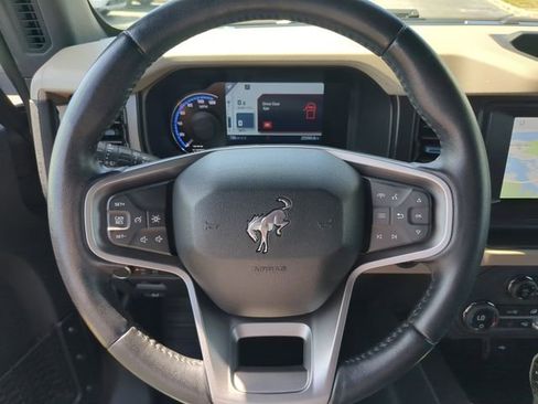 Used 2021 Ford Bronco Wildtrak AWD/4WD image 32