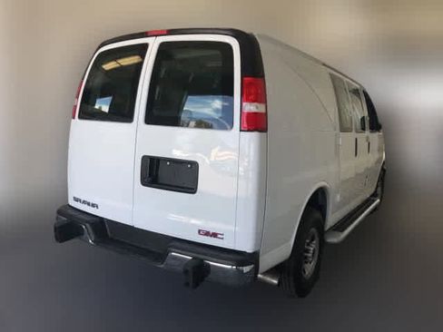 Used 2024 GMC Savana 2500 w/ Driver Convenience Package image 2