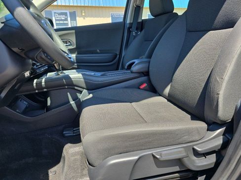 Used 2019 Honda HR-V LX image 18