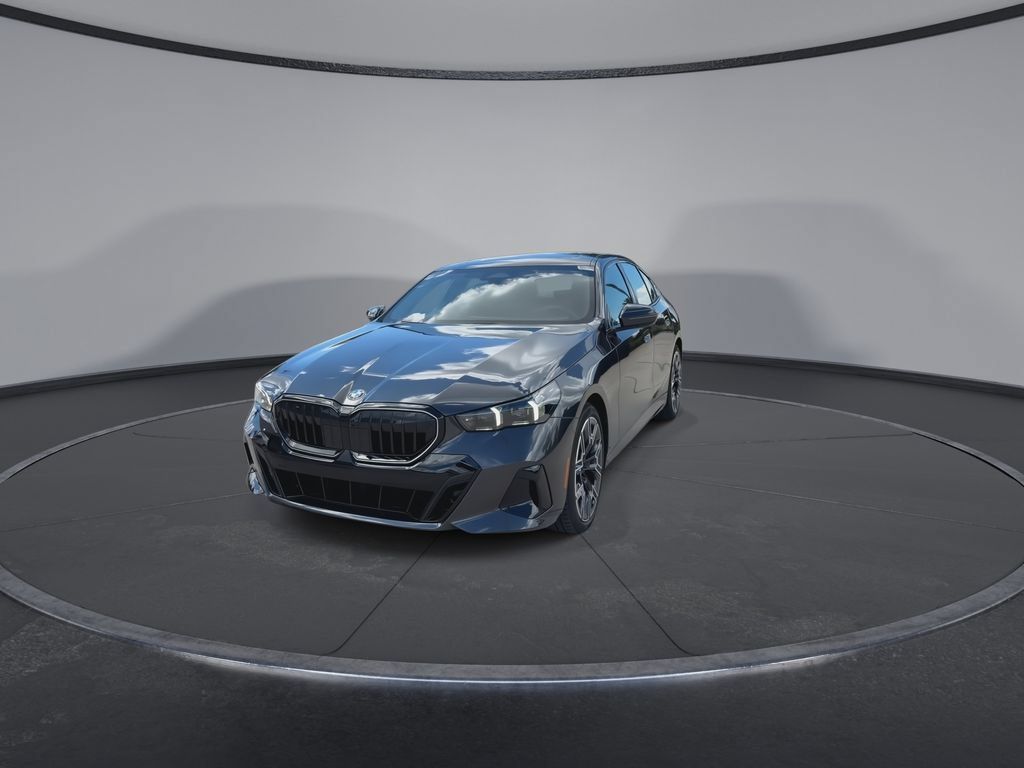 Used 2027 BMW 530i w/ M Sport Package RWD image 4