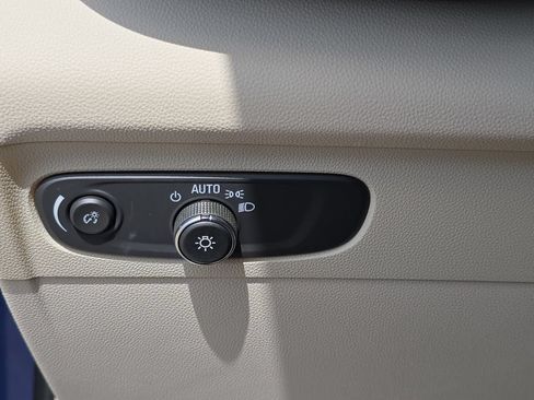 Certified 2023 Buick Envision Preferred FWD image 27