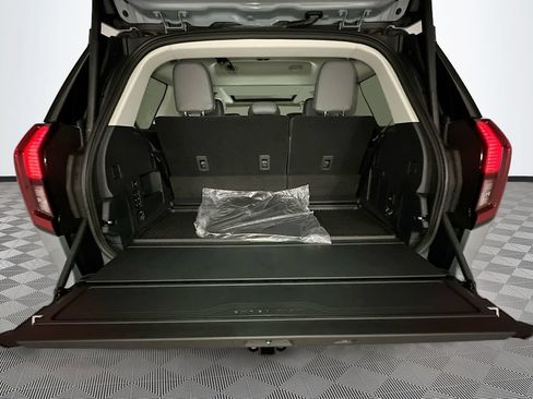 New 2026 Ford Expedition Active AWD/4WD image 35