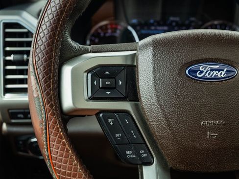 Used 2020 Ford F450 King Ranch w/ King Ranch Ultimate Package AWD/4WD image 31