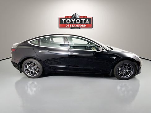 Used 2018 Tesla Model 3 RWD image 8
