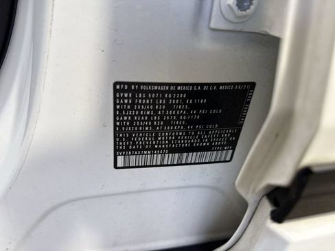Used 2021 Volkswagen Tiguan SE AWD/4WD image 37