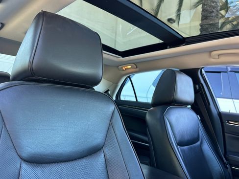 Used 2018 Chrysler 300 Limited w/ Safetytec Plus Group RWD image 15