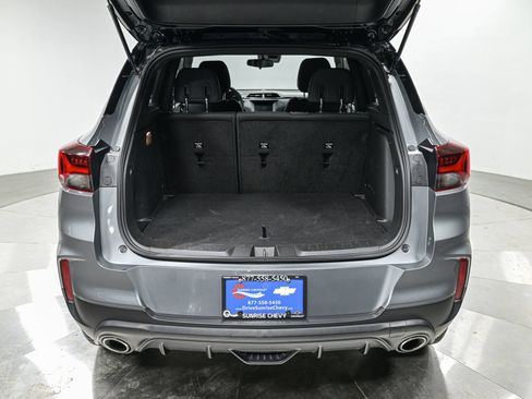 Used 2023 Chevrolet TrailBlazer RS FWD image 7