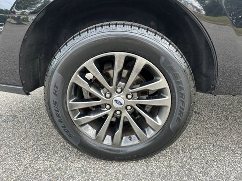 Used 2019 Ford Expedition Limited AWD/4WD image 16