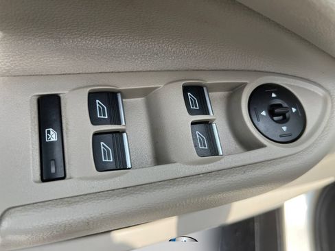 Used 2017 Ford Escape Titanium AWD/4WD image 16