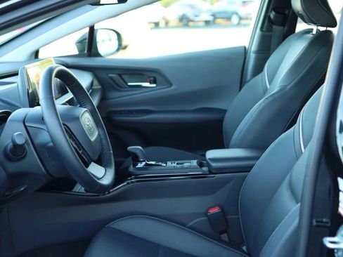 Used 2024 Toyota Prius XLE image 15