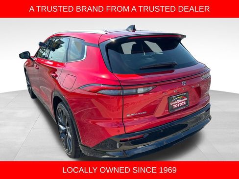 Used 2025 Toyota Crown Signia w/ Advanced Technology Package AWD/4WD image 3