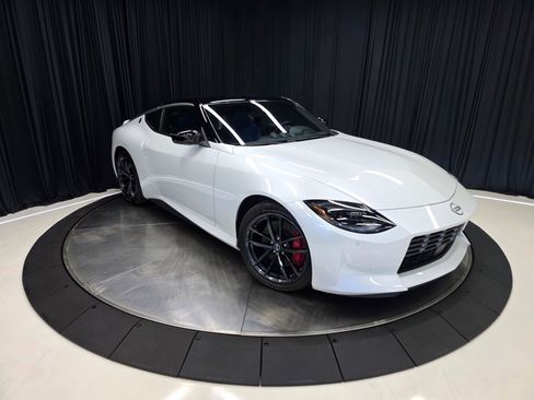 Used 2024 Nissan Z Performance w/ Floor Mat Package RWD image 55