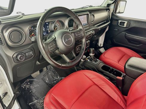 Used 2022 Jeep Wrangler Unlimited Sport AWD/4WD image 9