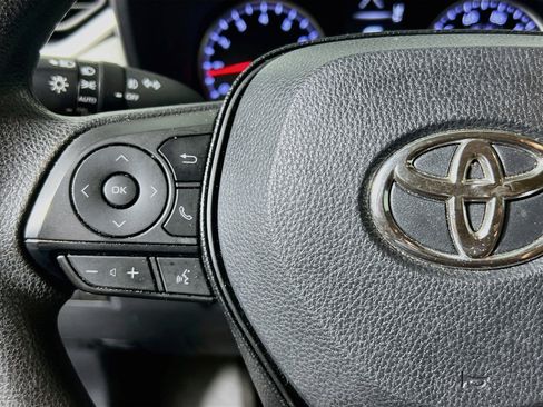 Used 2019 Toyota RAV4 XLE FWD image 18