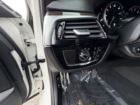 Used 2018 BMW M550i xDrive AWD/4WD image 14