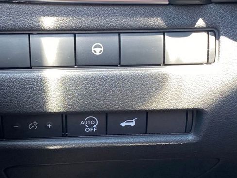 New 2026 Nissan Rogue Platinum AWD/4WD image 14