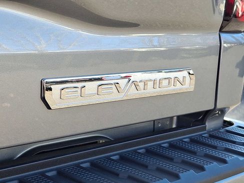 Certified 2025 GMC Sierra 1500 Elevation image 32