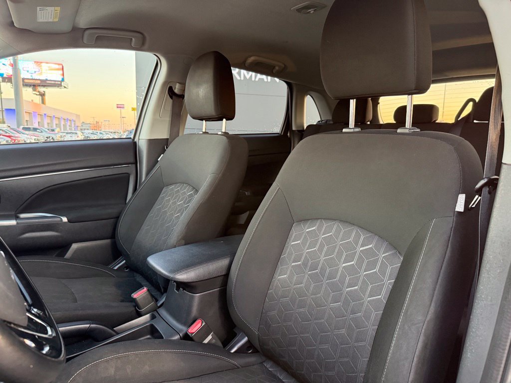 Used 2021 Mitsubishi Outlander Sport SE AWD/4WD image 17