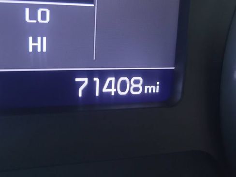 Used 2023 Kia Seltos S w/ Navigation Package FWD image 30