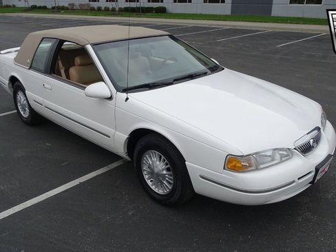 Used 1997 Mercury Cougar XR7 image 3