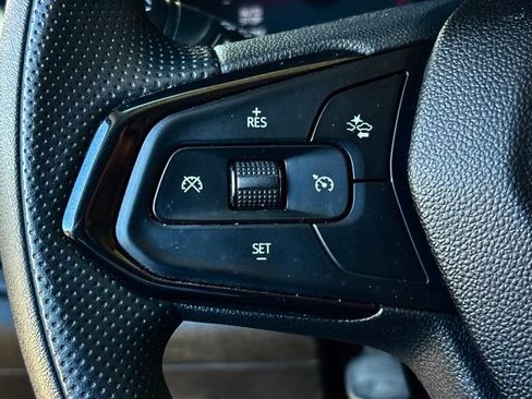 Used 2024 Chevrolet Trax LS w/ LS Convenience Package FWD image 24