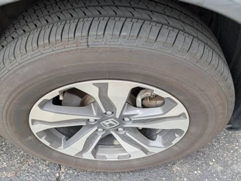Used 2019 Honda CR-V LX image 4