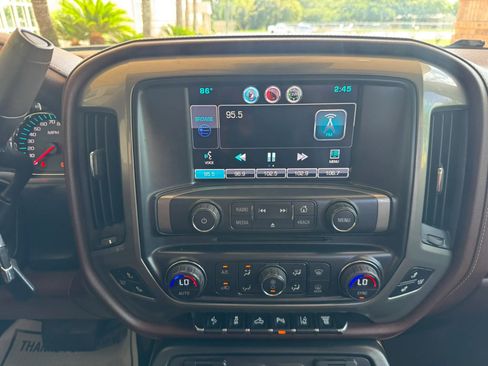 Used 2015 Chevrolet Silverado 2500 High Country w/ Duramax Plus Package AWD/4WD image 24