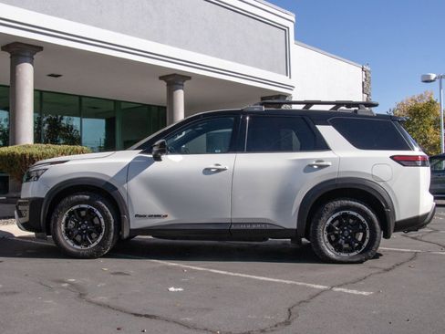 Used 2023 Nissan Pathfinder Rock Creek image 4